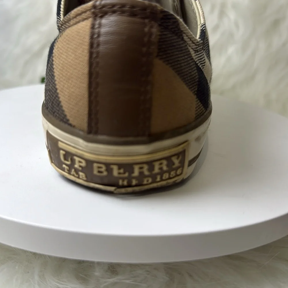 Size 7 (37) Women’s Burberry Sneakers